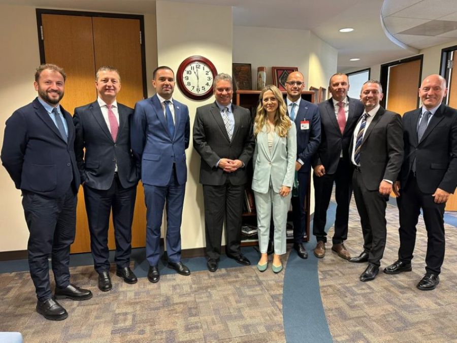 Escobar, ABD ile Kosova Halkı Arasındaki "Köklü Bağa" Vurgu Yaptı