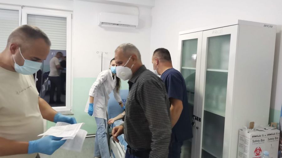 Malişeva’da 150'den Fazla Kişi Etten Zehirlendi