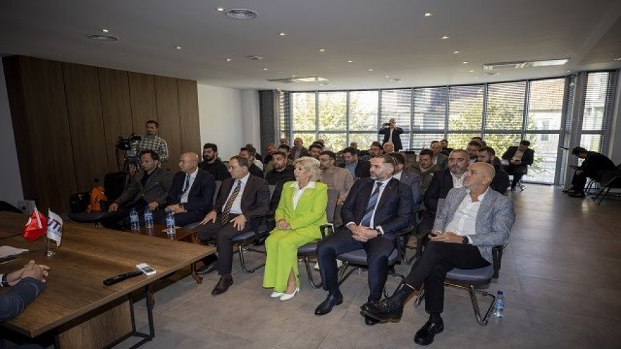 Türk ve Kosovalı İş İnsanları Prizren'de Buluştu