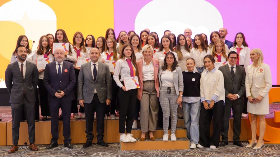 Global Engineer Girls Kosova’da İlk Mezunlarını Verdi