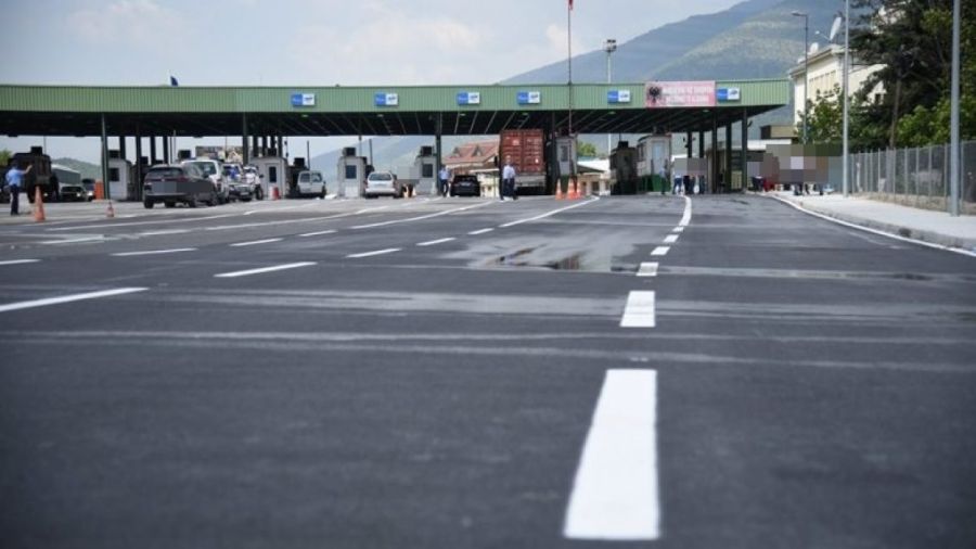 Prizren'de Polis Suriye, Somali, Eritre ve Mısırlı 15 Düzensiz Göçmeni Tutukladı