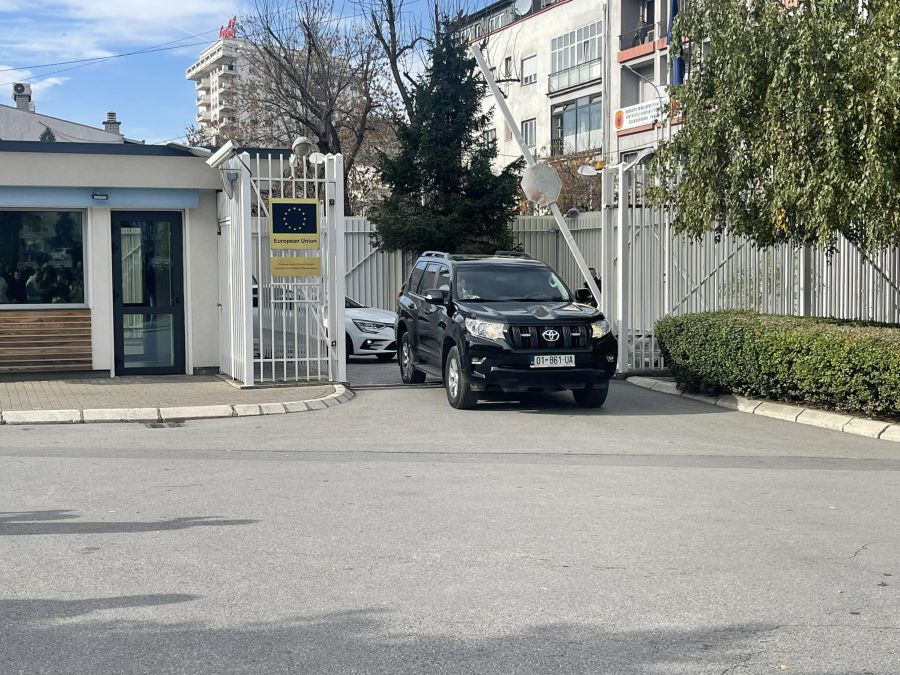 Lajçak, Muhalefet Liderleriyle de Görüştü