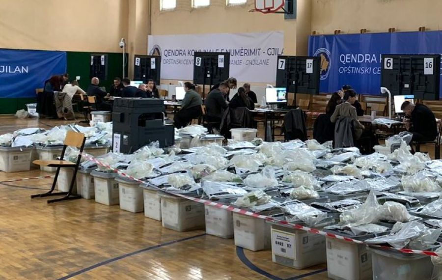Güney Mitroviça’da Oy Sayımının Bugün Tamamlanması Bekleniyor