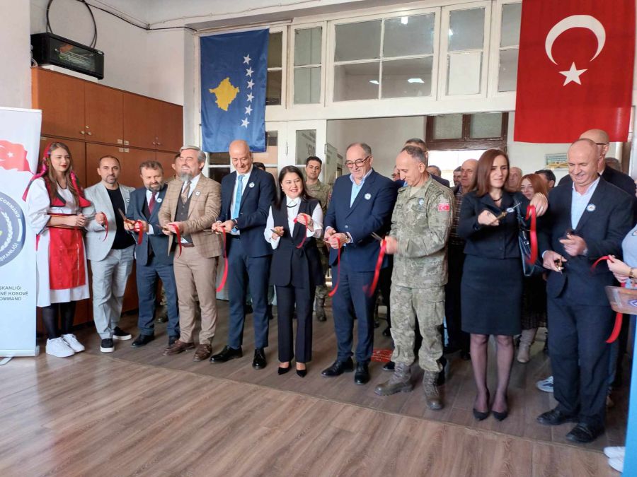 Mehmetçik’ten Prizren Fen Lisesi’ne Bilgisayar Dershanesi