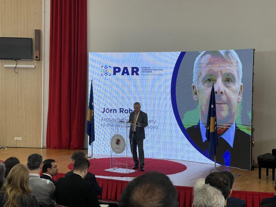 Kamu Yönetimi Kosova’da Tüm İnsanlara İstikrarı Garanti Ediyor