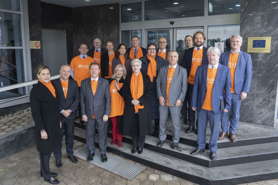 Cinsiyete Dayalı Şiddete Karşı Eyleme Büyükelçiler de Katılıyor