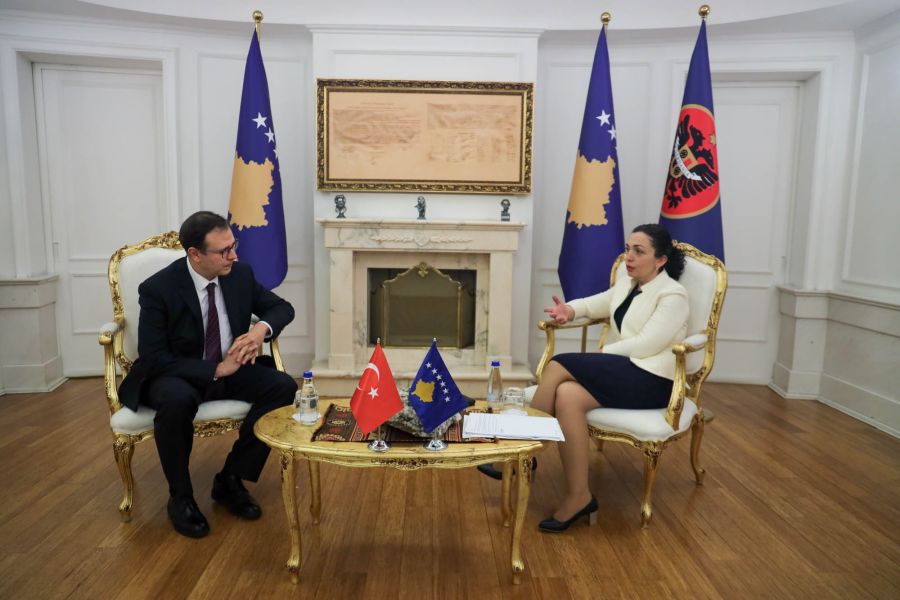 Kosova-Türkiye  İlişkileri Görüşüldü