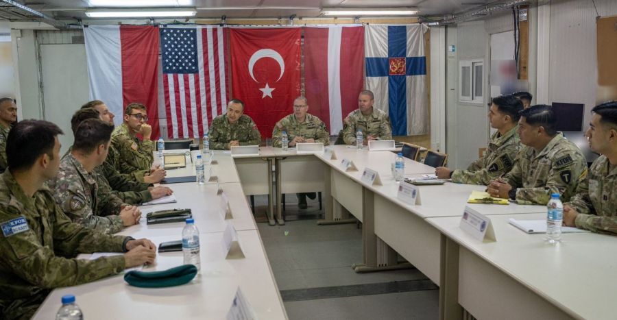 KFOR Komutanı Ulutaş Novo Selo Kampını Ziyaret Etti