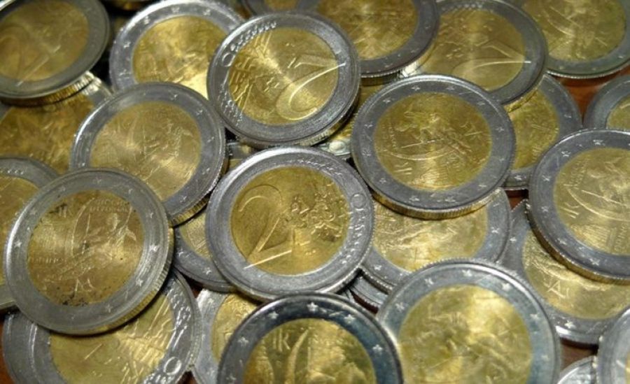 Buzhala: Bizzat Süpermarketler Sahte İki Euroları Piyasaya Sürdüler