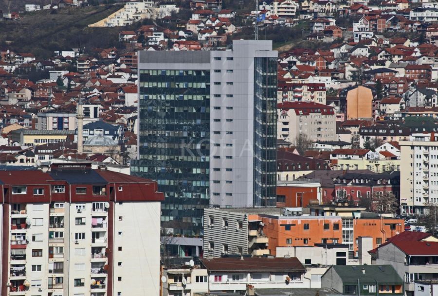 Tüketimdeki Düşüş Ekonomi Büyümeyi Yavaşlattı, Önümüzdeki Yıl Kötüleşme Bekleniyor