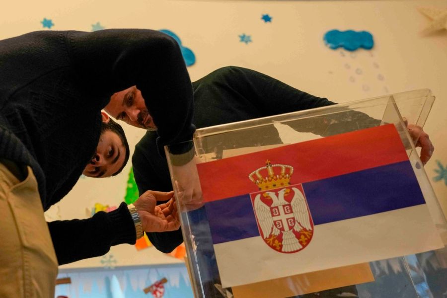 Sırp Muhalefeti Belgrad'daki Seçimlerin İptalini İstiyor