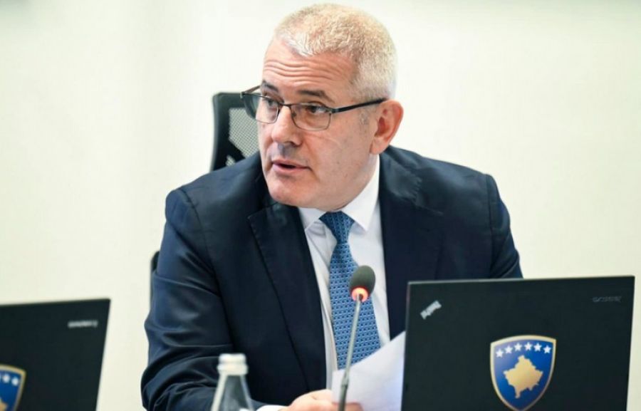 Bakan Sveçla, Polise Desteğini Vaad Etti