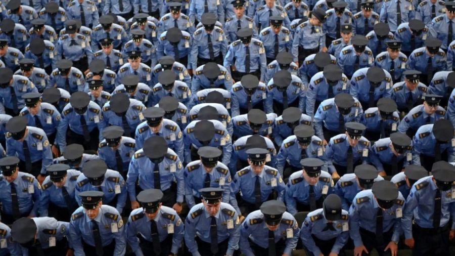 Polis’in İstediği Yeni Üniformalar İçin 11 Milyon Euro Planlanıyor