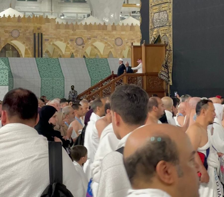 Müftü Tërnava Gece Yarısından Sonra Kabe’ye Girdi