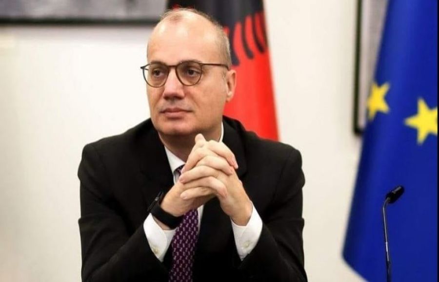 Arnavutluk Diplomasi Şefi Hasani Kosova’yı Ziyaret Edecek