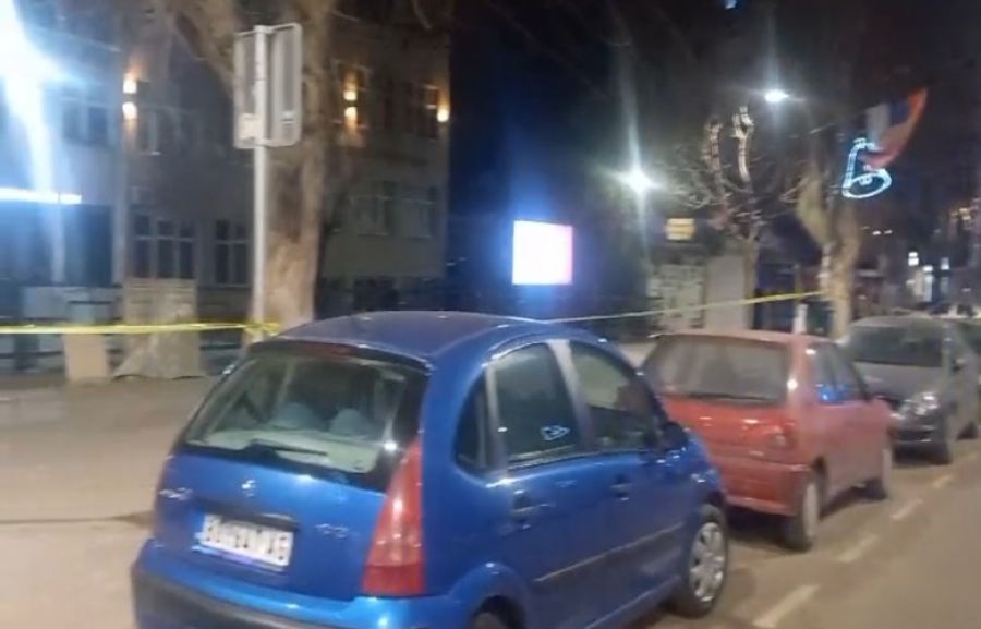 Kuzey Mitroviça’da Patlamada 2 Yaralı, 7 Araçta da Hasar