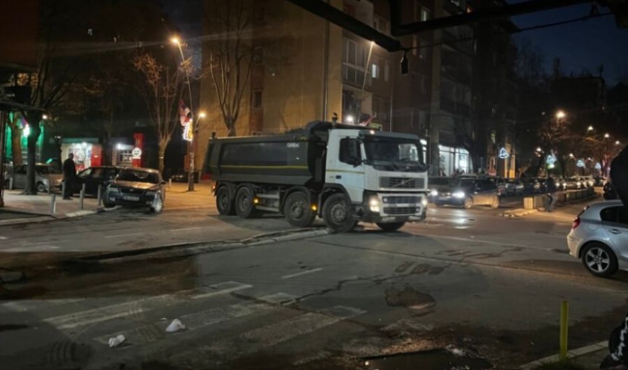 Kuzeydeki Polis Baskınlarında Silahlar, Telefonlar ve Belgelere El Koyuldu