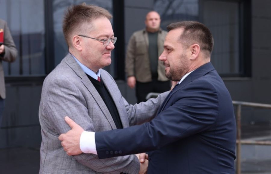 Abbott, Kosova'nın Daimi Dostu Kalacak