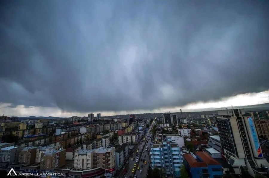 Hava Bugün Genelde Bulutlu, Yer Yer Hafif Kar Yağışlı