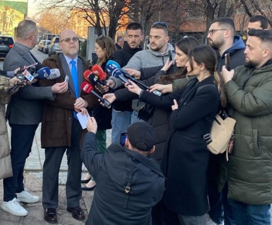 Hovenier: Dinar’ın Yasaklanması Nedeniyle Kuzeyde Durum Tırmanabilir
