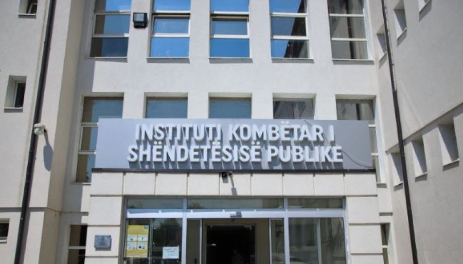 6'ncı Sınıflar Kız Öğrencilerine Rahim Kanseri Aşısının Yapılması İçin Her Şey Hazır