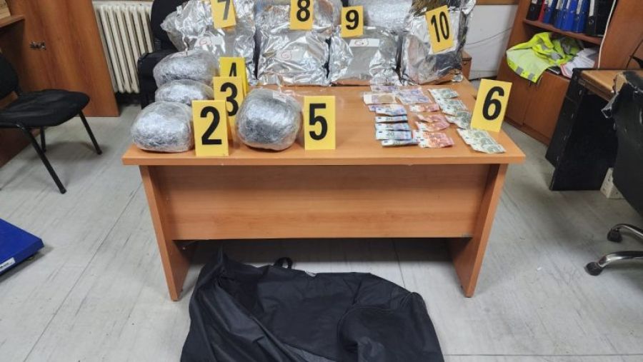 Vırmiça Dağlarında 33 Kilogramdan Fazla Esrara El Konuldu