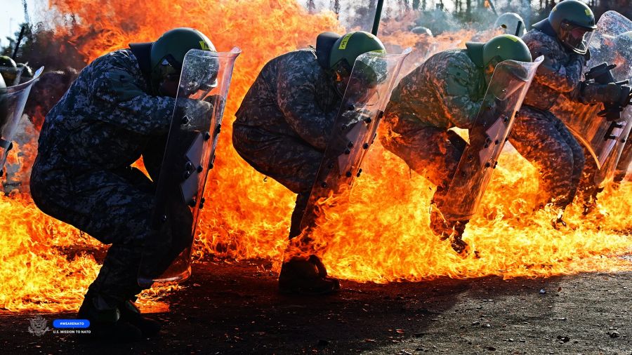 Amerikan Askerleri Kosova’ya Gelmeden Önce Eğitiliyor