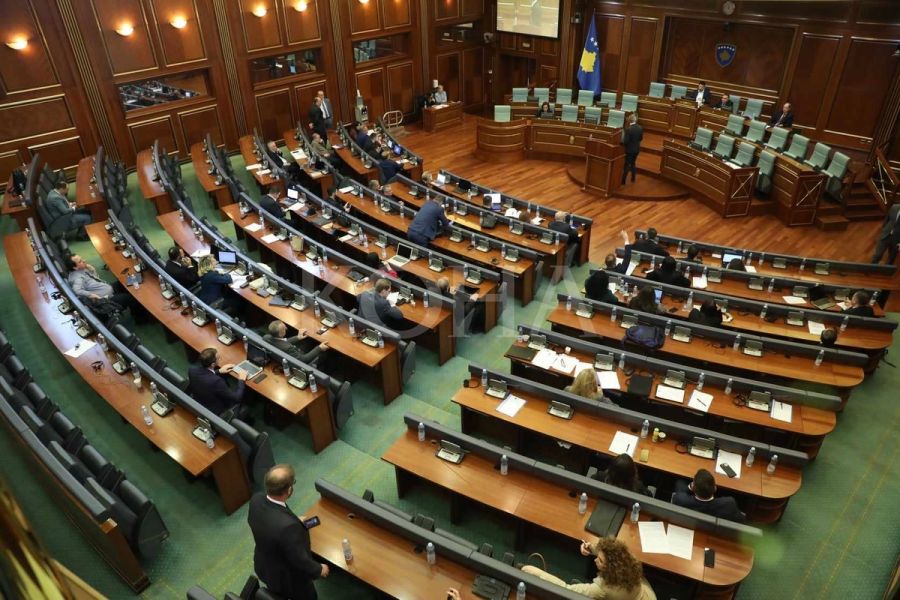 Muhalefet Sağlıkta Durumu Eleştiriyor, Vitia Önceki Hükümetleri Suçluyor