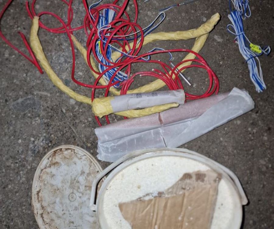 Badovca Gölü'nde Kum Altına Gizlenmiş Dinamit Bulundu