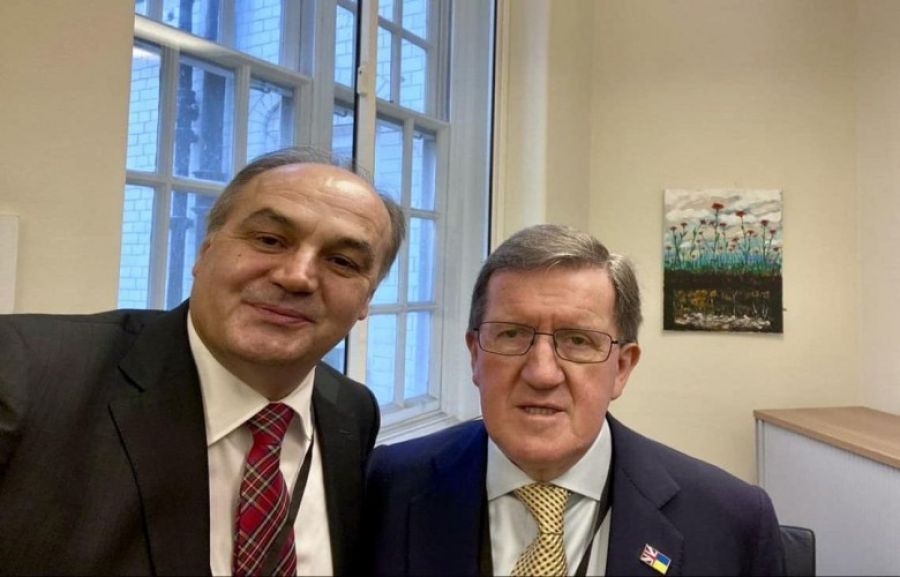Hoxhaj, Robertson ile Bir Araya Geldi