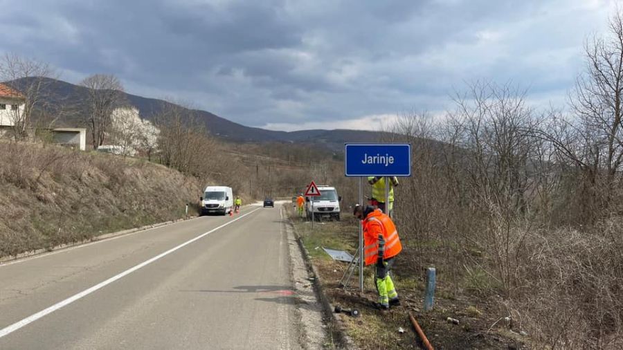 Kuzeyde Tabelalardan Yerleşim Yerlerinin Arnavutça İsimleri Silindi