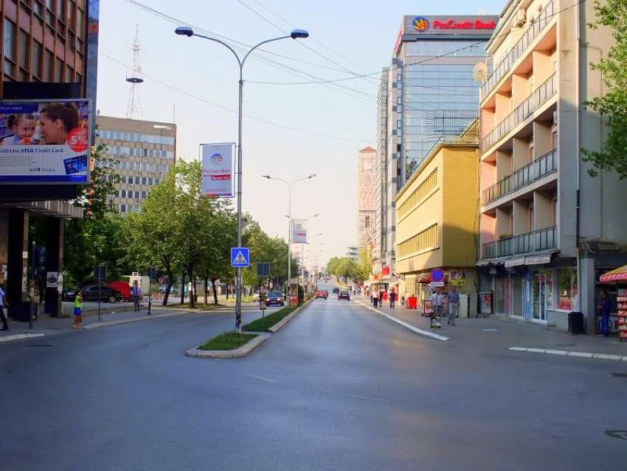Yarından “Xhorxh Bush” Caddesi Sadece Yeraltı Otoparka Giriş İçin Araçlara Açılacak