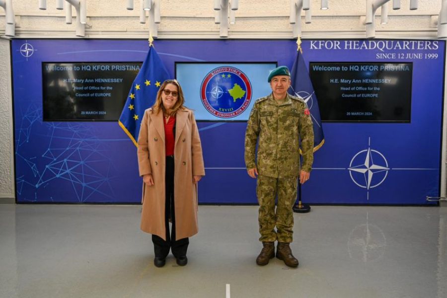 KFOR Komutanı ve AK Kosova Ofisi Şefi  Güvenlik ve Diyalogu Görüştü