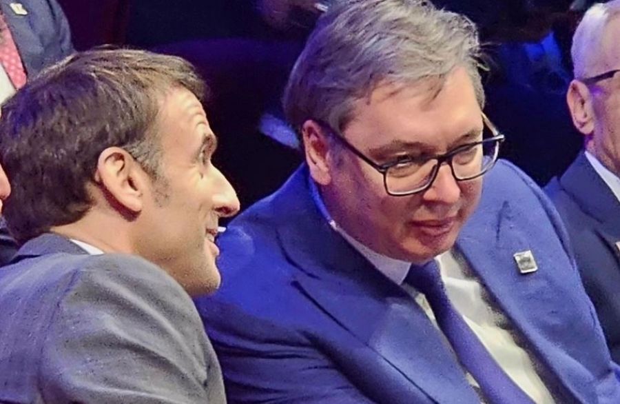 Vuçiç, Macron'a Şikayette Bulundu