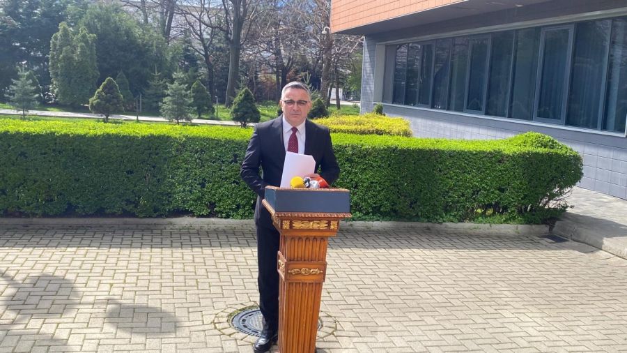 Yönetiminin Üçüncü Yılında Kurti Teslim Oldu