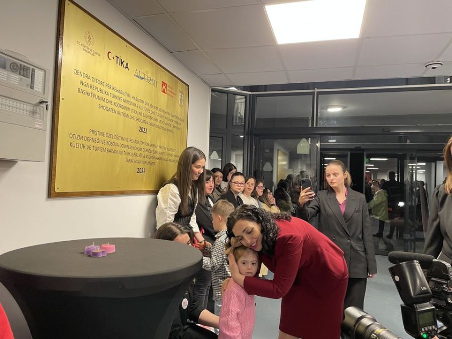"Uluslararası Down Sendromu Farkındalık Günü'nde" TİKA'ya Plaket