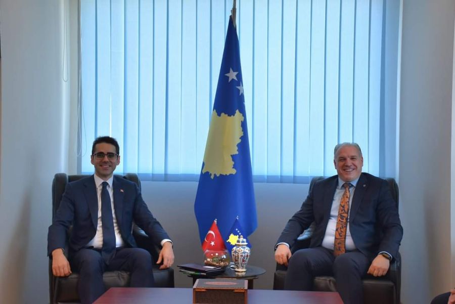 Türkiye Dışişleri Bakan Yardımcısı Yasin Ekrem Serim Kosova Ziyaretinde
