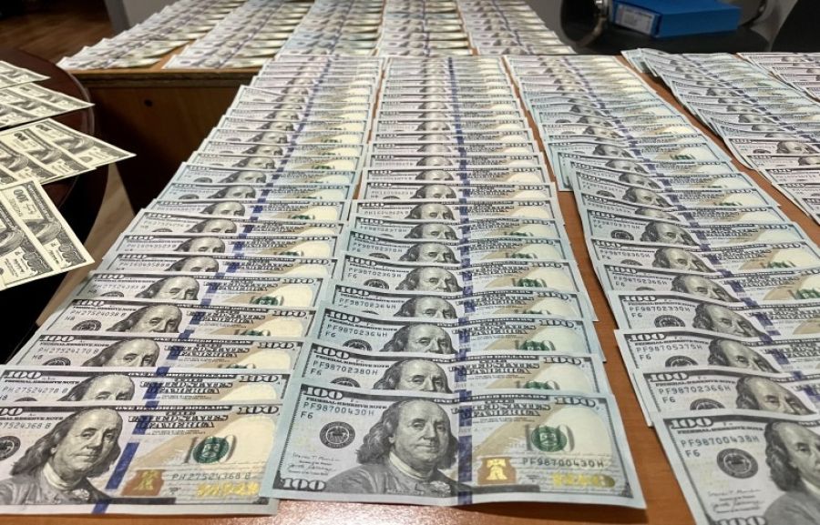 Sahte Parayla Tutuklandı, 100 Doları 40 Euro’ya Satıyordu