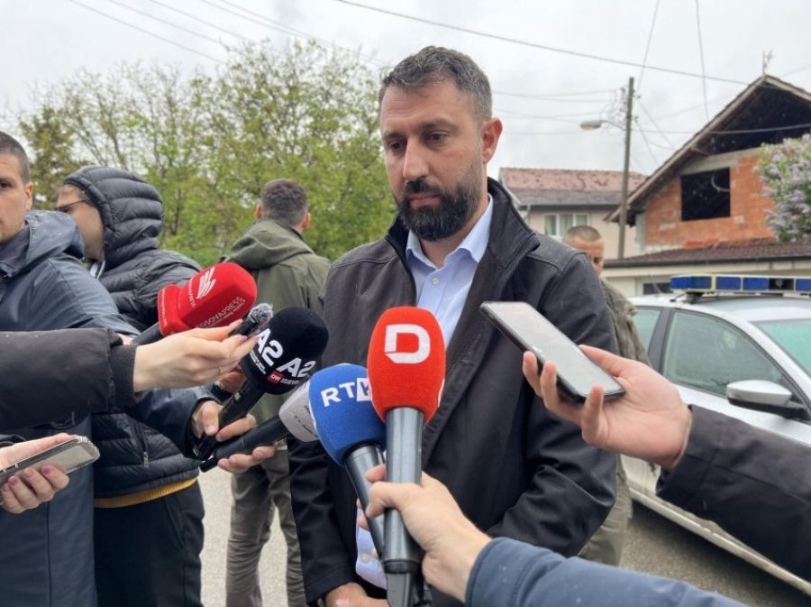 Yerel Yönetimler Bakanı Krasniqi, Vatandaşlara Oy Kullanma Çağrısında Bulundu