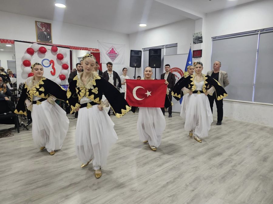 23 Nisan Kutlamaları Kapsamında Mitroviça “Birlik” Derneği’nden Konser