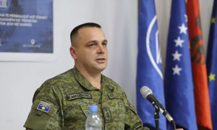 Savunma Bakanı Maqedonci Macaristan’a Gitti