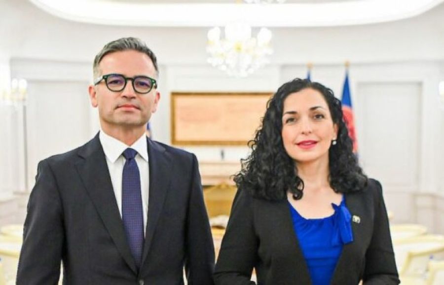 Mentor Latif'i İsviçre Büyükelçimiz