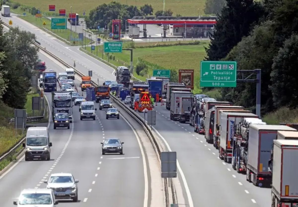 Gurbetçilerin Dikkatine: Slovenya’da Otoyollarda Hız Denetimi Başladı