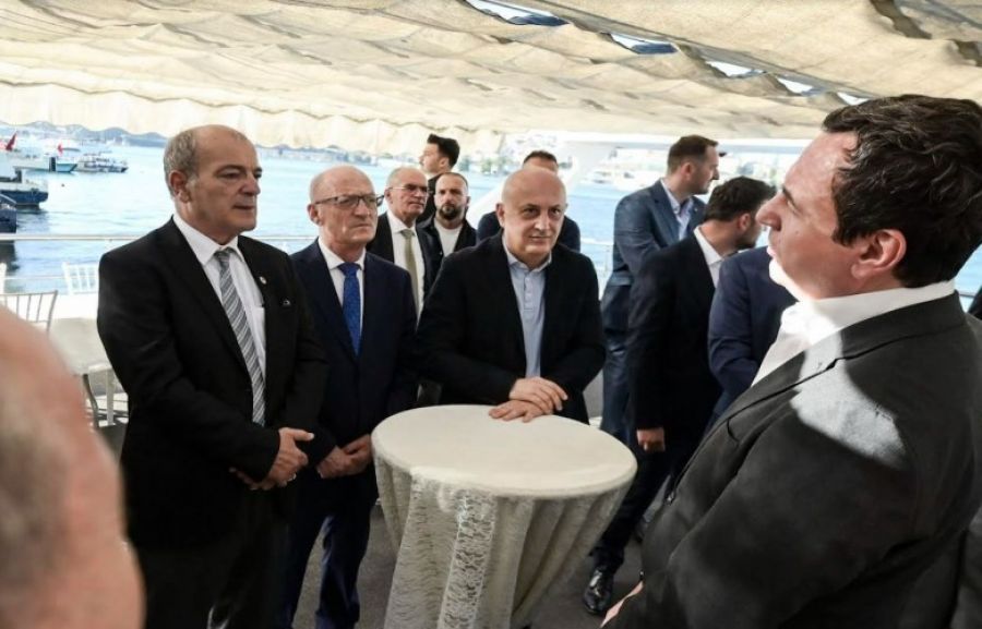 Kurti'den Türkiye'deki İş İnsanlarına Yatırım Çağrısı 