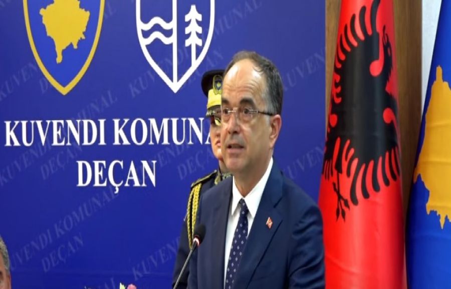 Arnavutluk Başkanı İki Günlük Kosova Ziyaretinde
