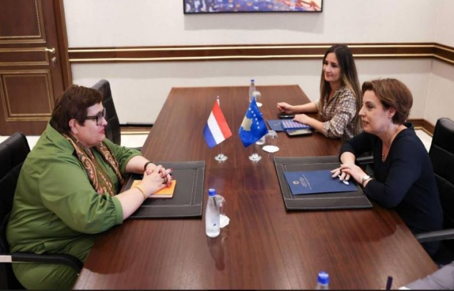 Bakan Gërvalla, Hollanda Büyükelçisini Veda Görüşmesi İçin Kabul Etti