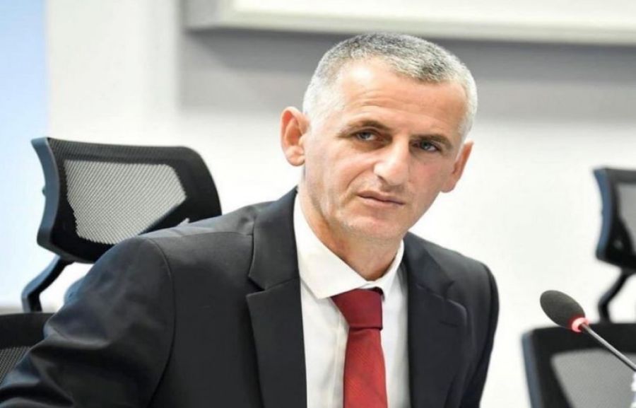 Sürücü Ehliyetler Birimi Yetkilileri Tutuklandı