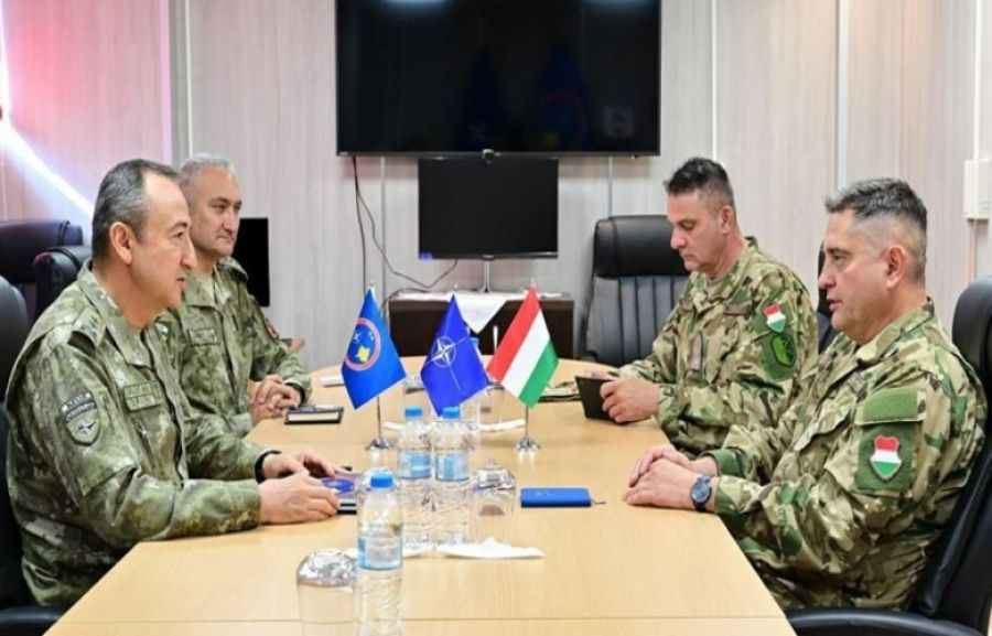 Ulutaş, Macar Kuvvetlerinin Komutanıyla Kosova'daki Durumu da Görüştü