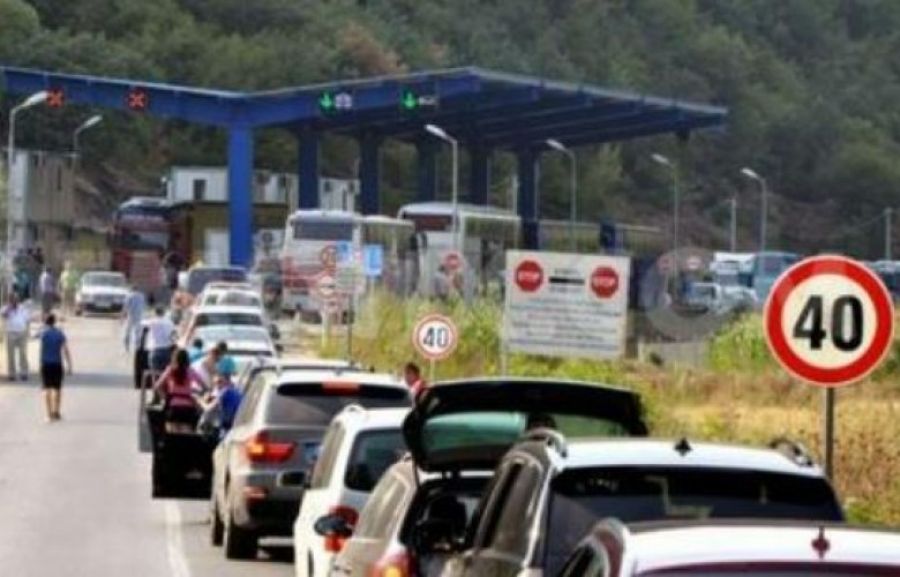 Sınır Geçitlerinde Yoğunluk Düşüyor