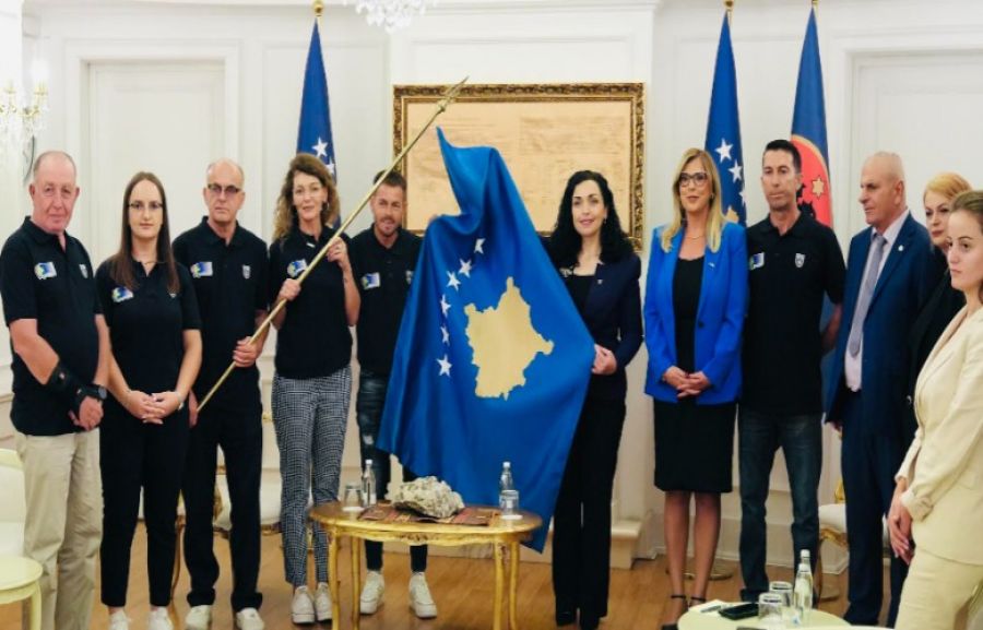 Cumhurbaşkanı Osmani, “Paris 2024” Paralimpik Oyunları’nda Dalgalanacak Bayrağı Teslim Etti